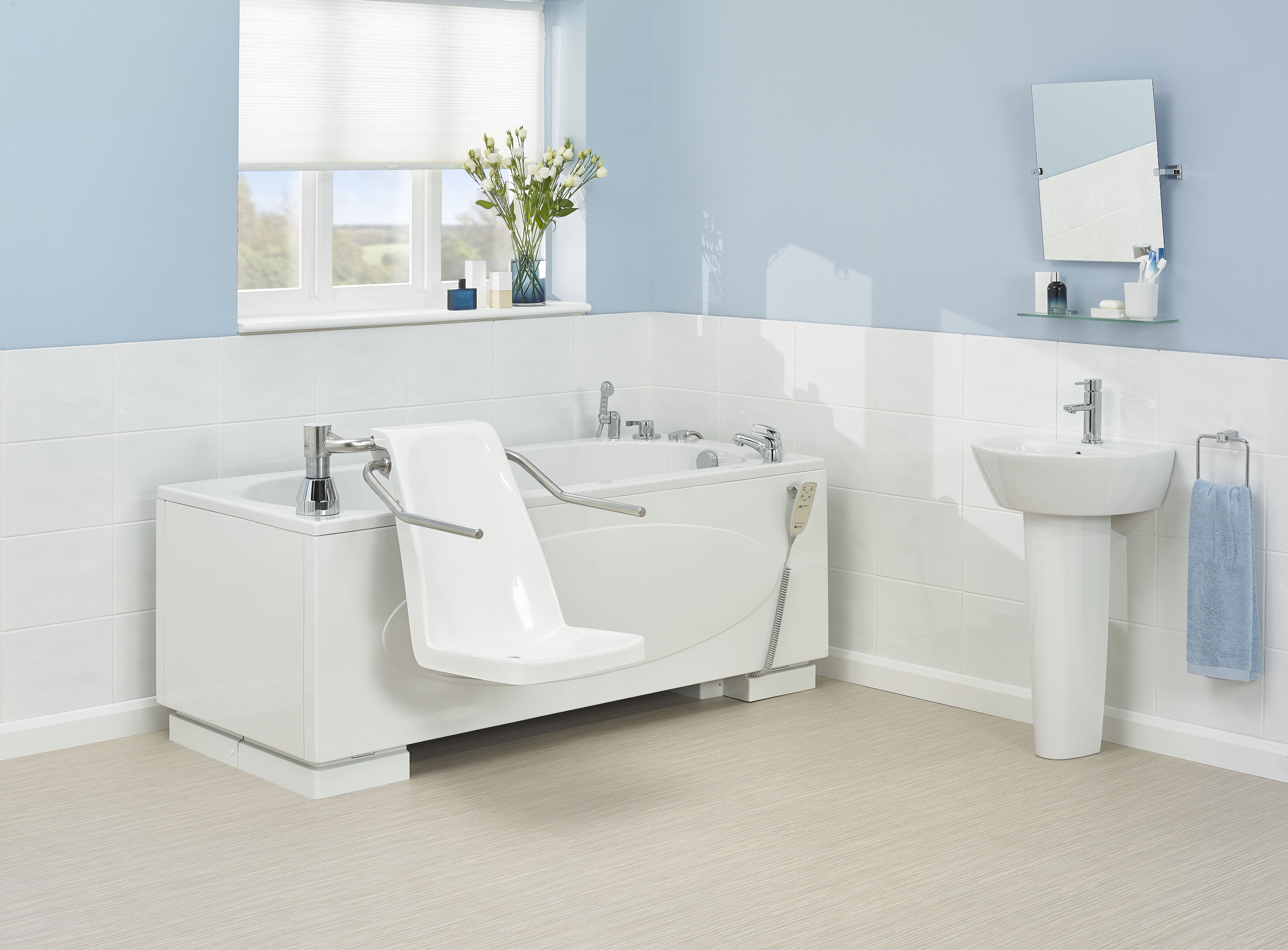 power-seat-disabled-baths-scorpio-1800-bath-abacus